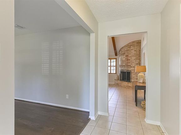 4th image of 22202 Woodrose Dr