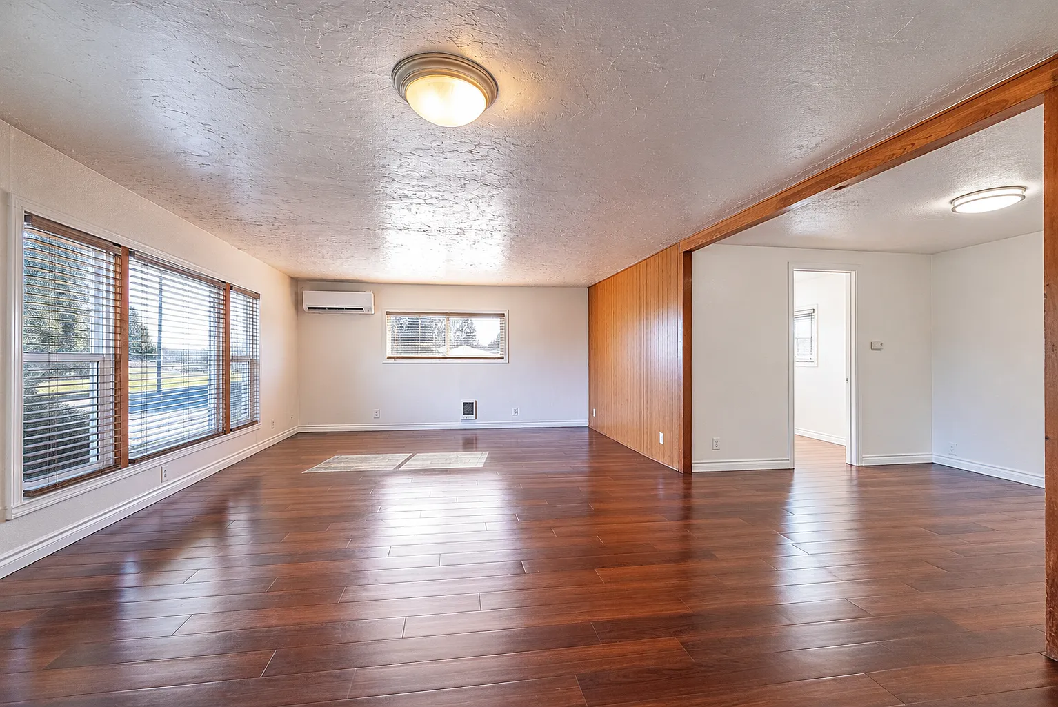 757 S 8th Ave — Photo 3