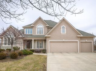 14959 Outlook Ln, Overland Park, KS 66223