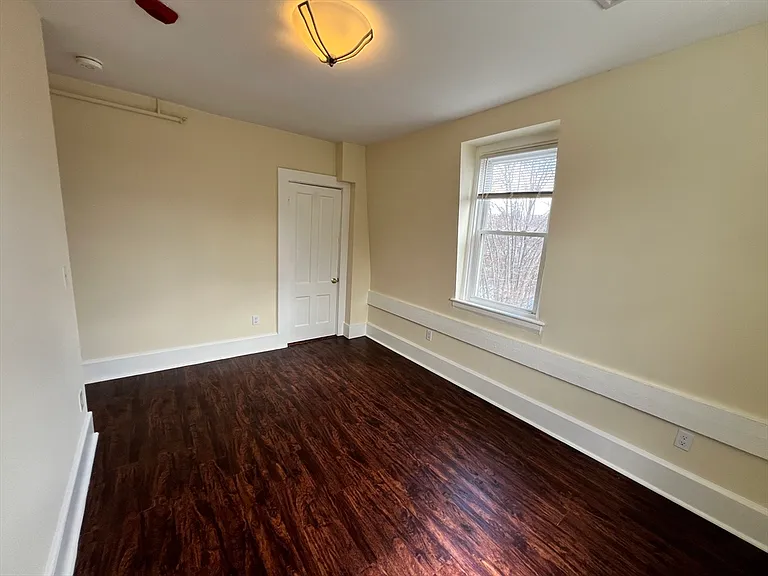 12 Centennial Pl #2 — Photo 8