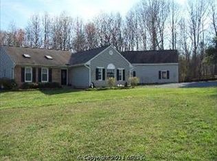 27 Pine Knoll Rd, Fredericksburg, VA 22405