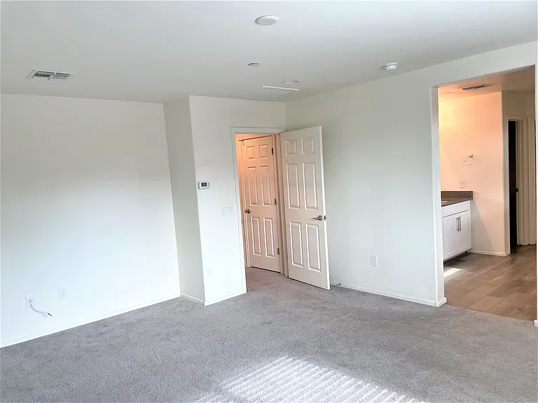 9450 N Andrina Dr — Photo 43