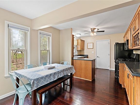5th image of 129 Lovi Rd