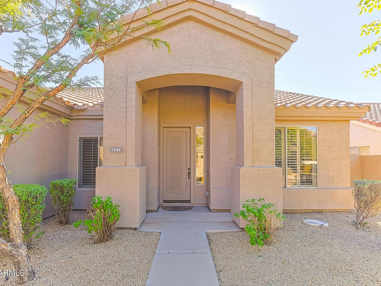 4 bed, 2296 sqft, $3,895 — Photo 3