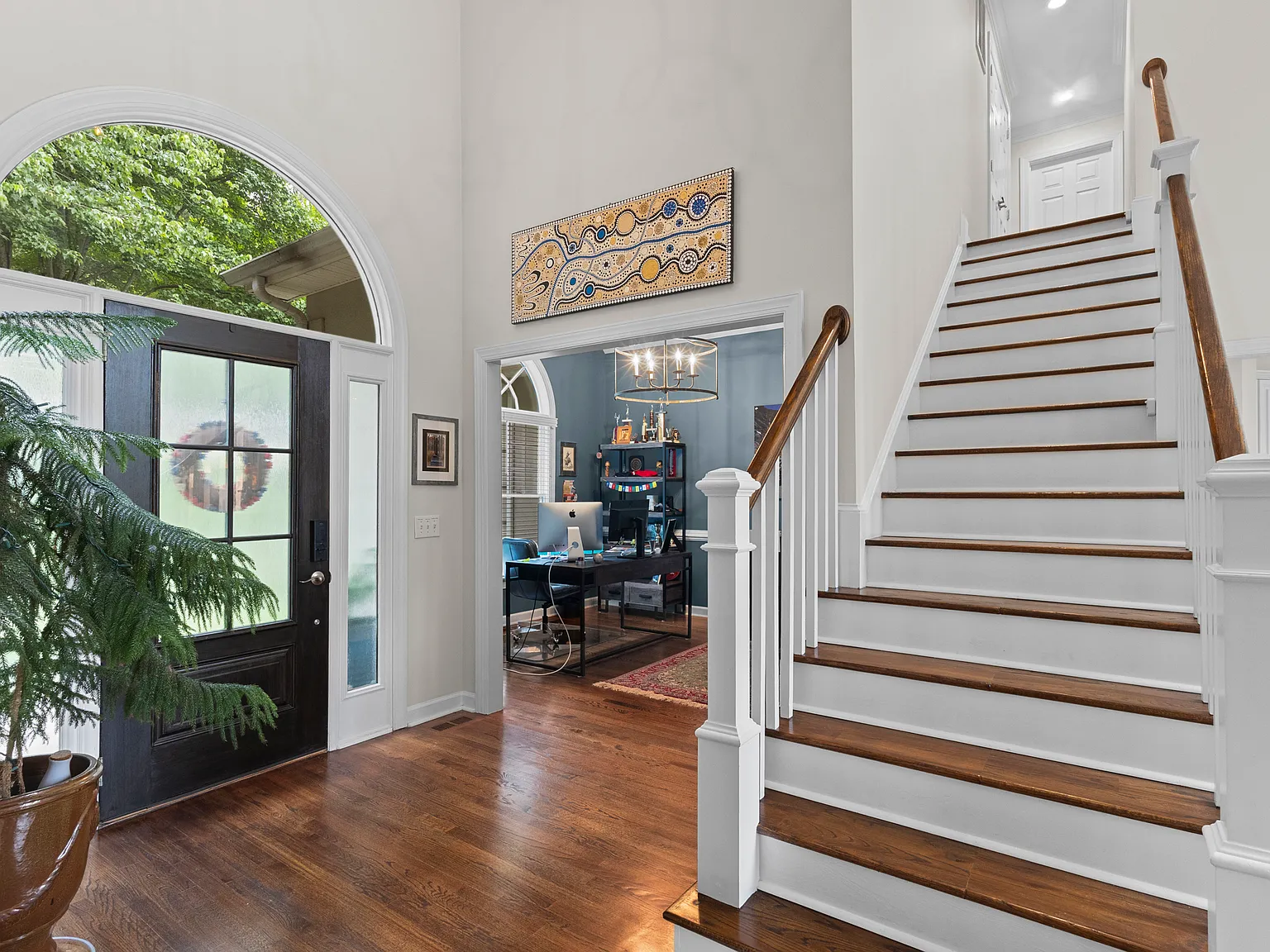 3 bed, 3.5 bath, 2287 sqft, $4,500 — Photo 4