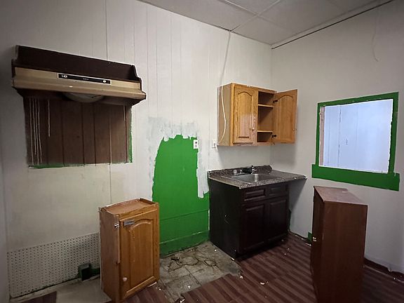 3rd image of 113 W Main St #1F