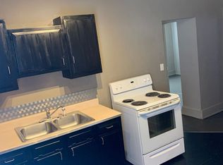 529 Walnut St #D, Vandergrift, PA 15690