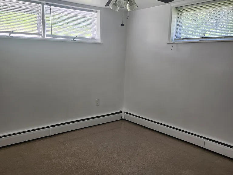 430 Proctor Ave #1 — Photo 11
