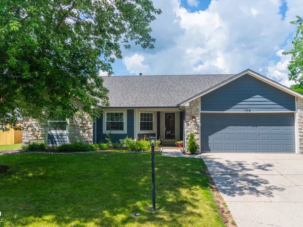 136 Foxwood Dr, Brownsburg, IN 46112