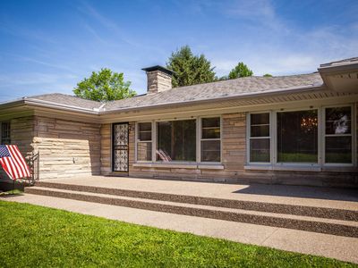 8809 Shelbyville Rd, Louisville, KY, 40222
