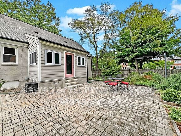 2nd image of 1201 Rennie Ave