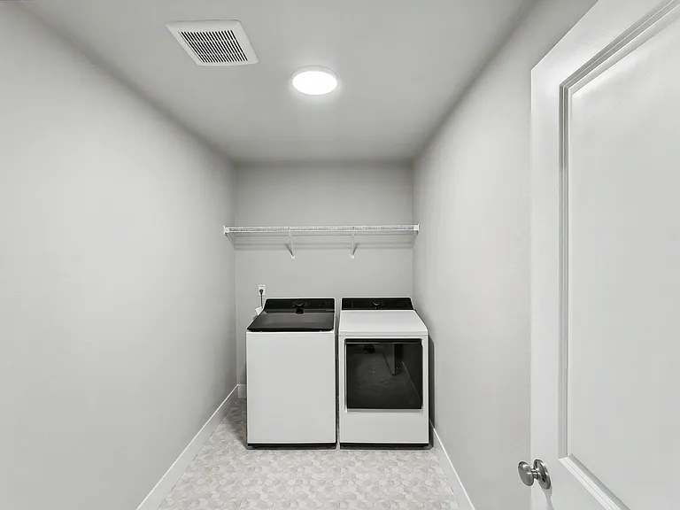 17555 SW Sunview Ln — Photo 22