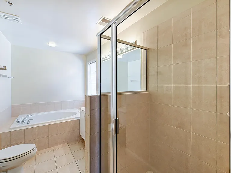 4610 Wilson Blvd — Photo 29