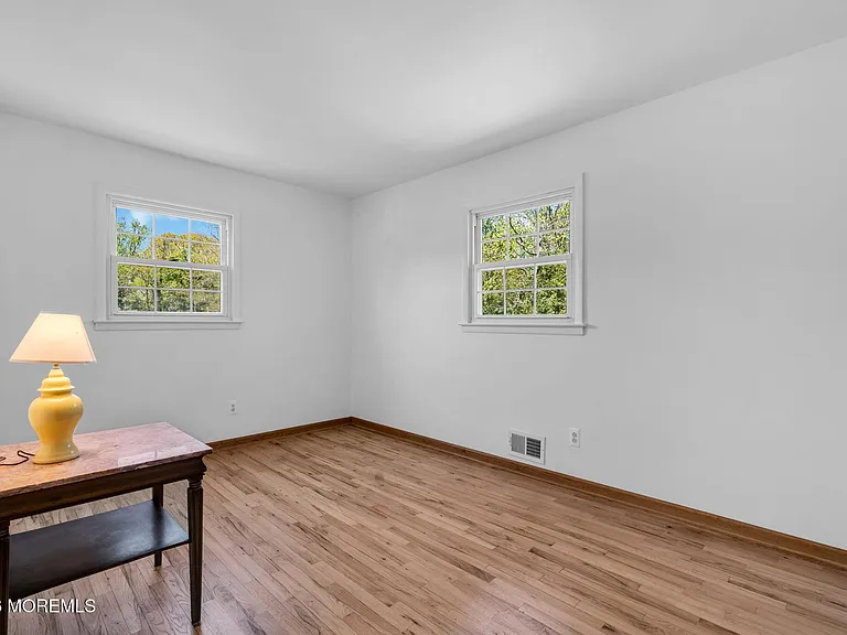 1112 Wildwood Ave — Photo 8