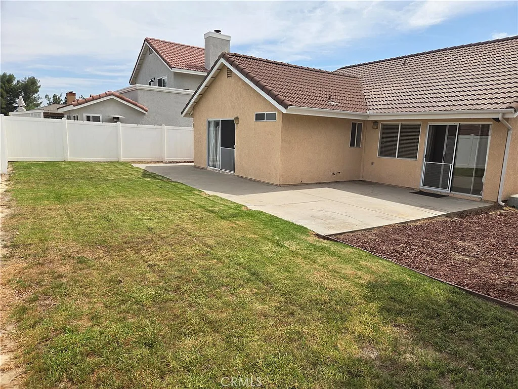3 bed, 1312 sqft, $3,000 — Photo 4