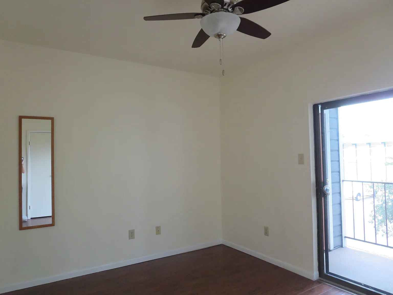 1 bed, 630 sqft, $1,350 — Photo 2