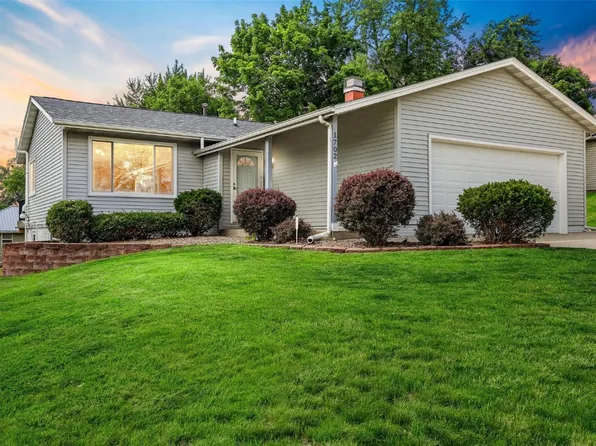 1702 29th St NW, Cedar Rapids, IA 52405