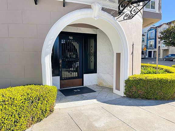 2nd image of 98 Cervantes Blvd APT 4