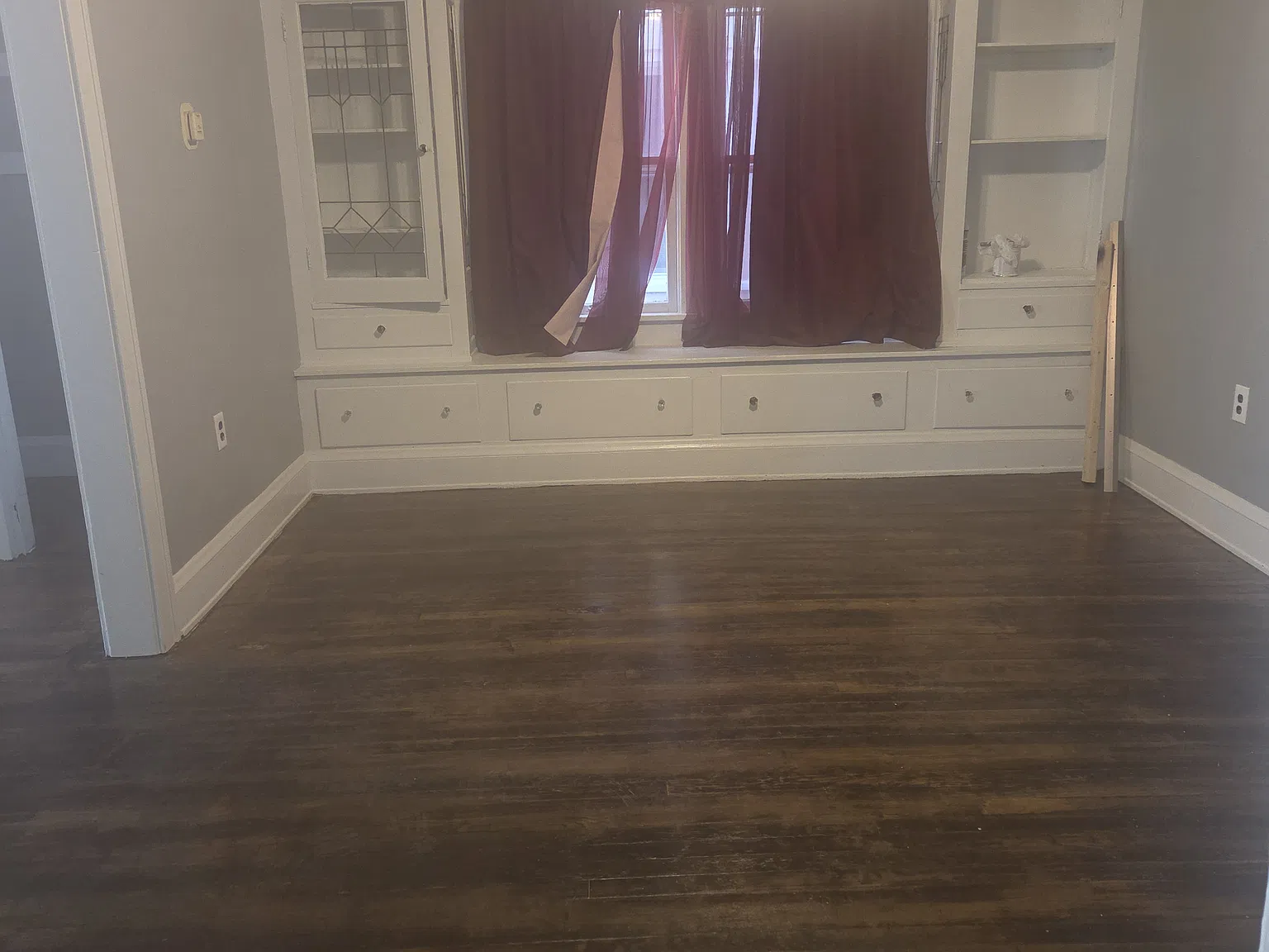 3 bed, 1200 sqft, $1,350 — Photo 3