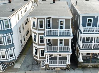 11 Woodlawn St, Boston, MA 02130