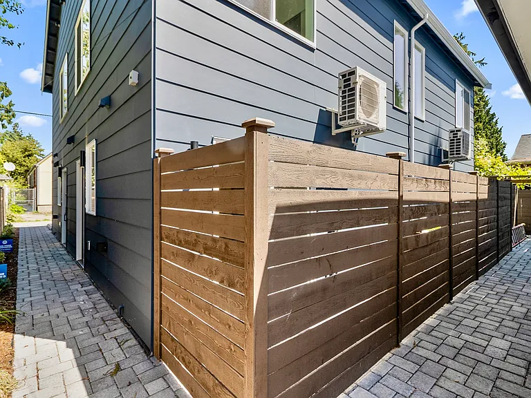 832 S Sullivan St — Photo 26