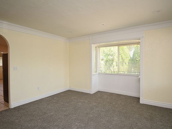 5th image of 45 E Cordelia Ave