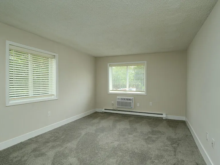 North Lane Apartments — Photo 14