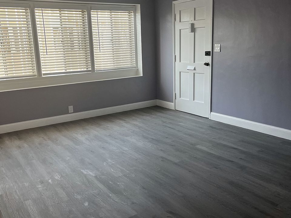 1st image of 217 S Central Ave