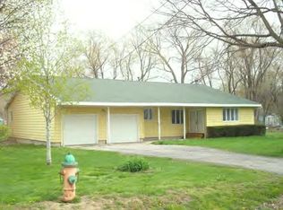 3890 E Grand Ave, Decatur, IL 62526