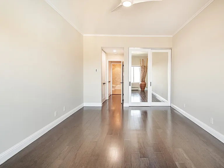 925 Corbett Ave #302 — Photo 28