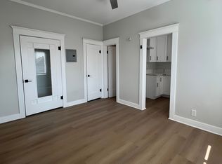 194 W 41st Pl #11, Los Angeles, CA 90037
