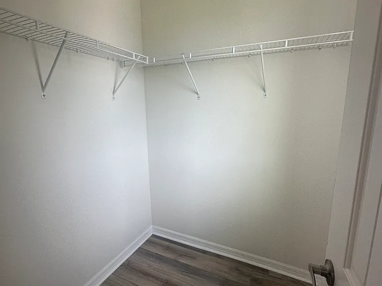 Monroe Meadows Dr — Photo 3