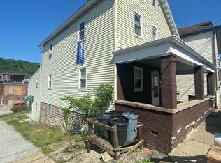 205 Chess St APT 3, Monongahela, PA 15063
