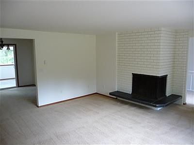 4th image of 3007 61st Ct SE