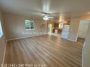 35 SE 18th St, Pendleton, OR 97801