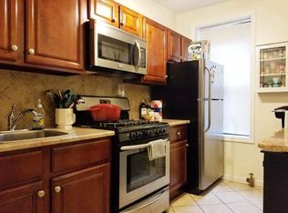 483 4th Ave APT 2R, Brooklyn, NY 11215