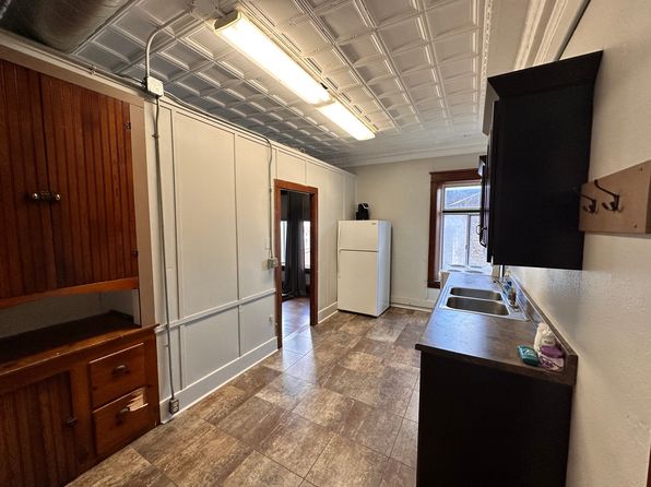 818 6th Ave #3