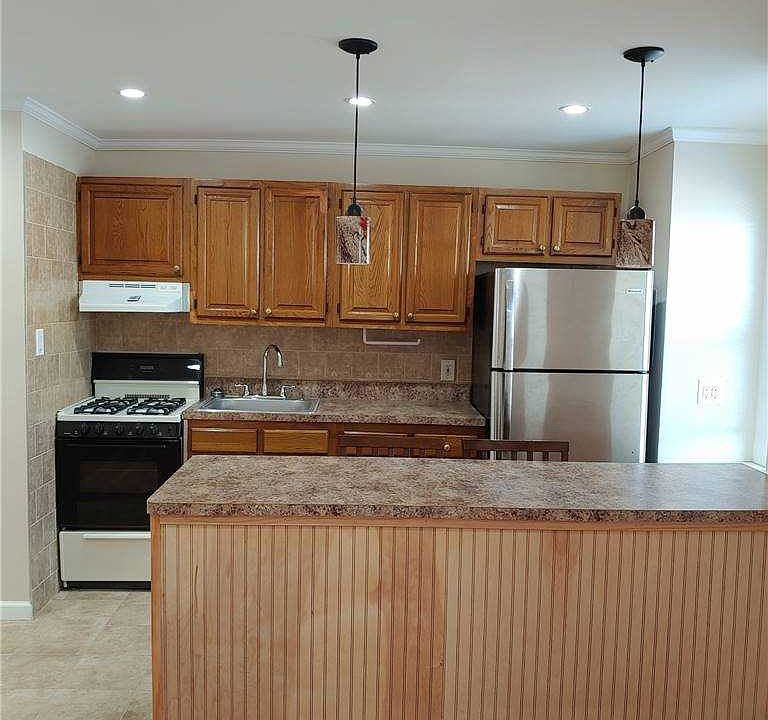 1st image of 2148 24th St #2