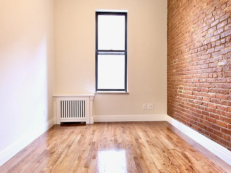 325 W 87th St #1B — Photo 9