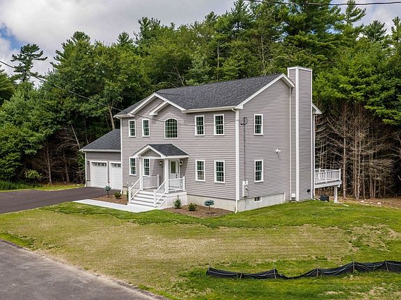 3rd image of 79 Park Dr