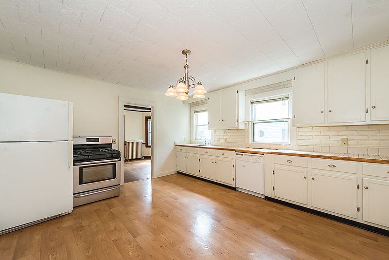 1st image of 50-52 Hobson St #1R