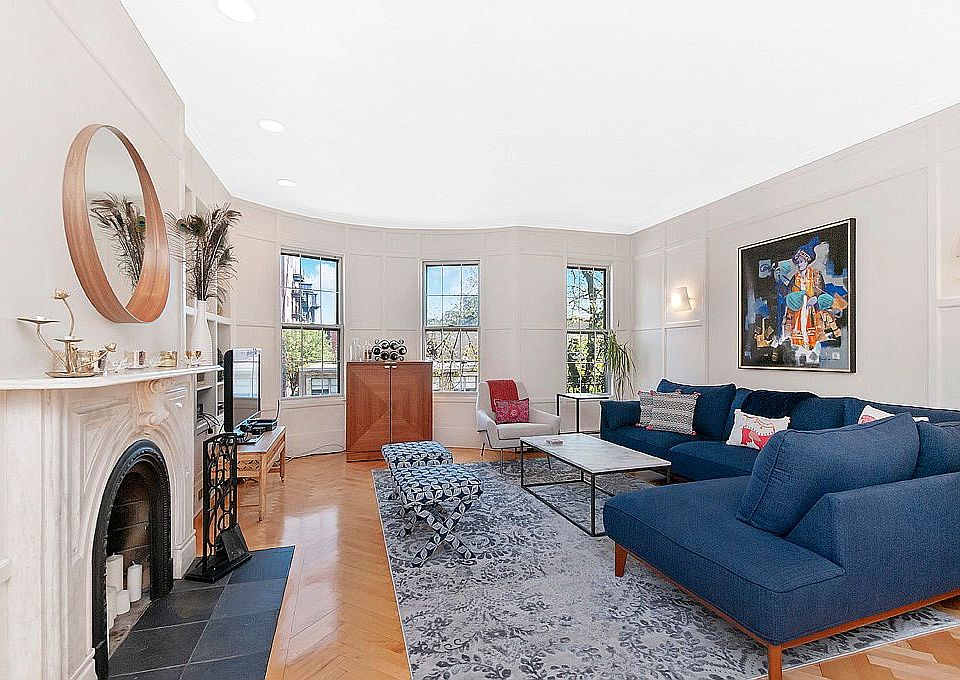 Welcome to 81 Warren Avenue!