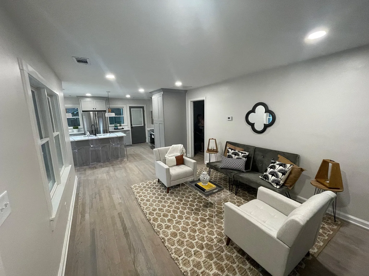 3403 Beech Dr — Photo 3
