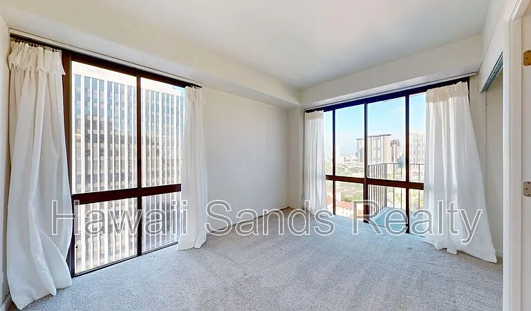 225 Queen St #21H — Photo 9