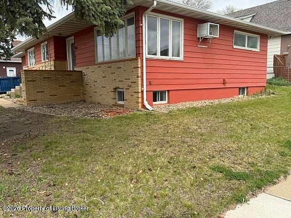 2nd image of 406 2nd St W