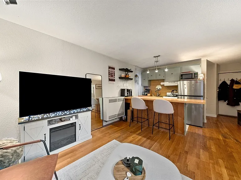 10 Henchman St #2R — Photo 4