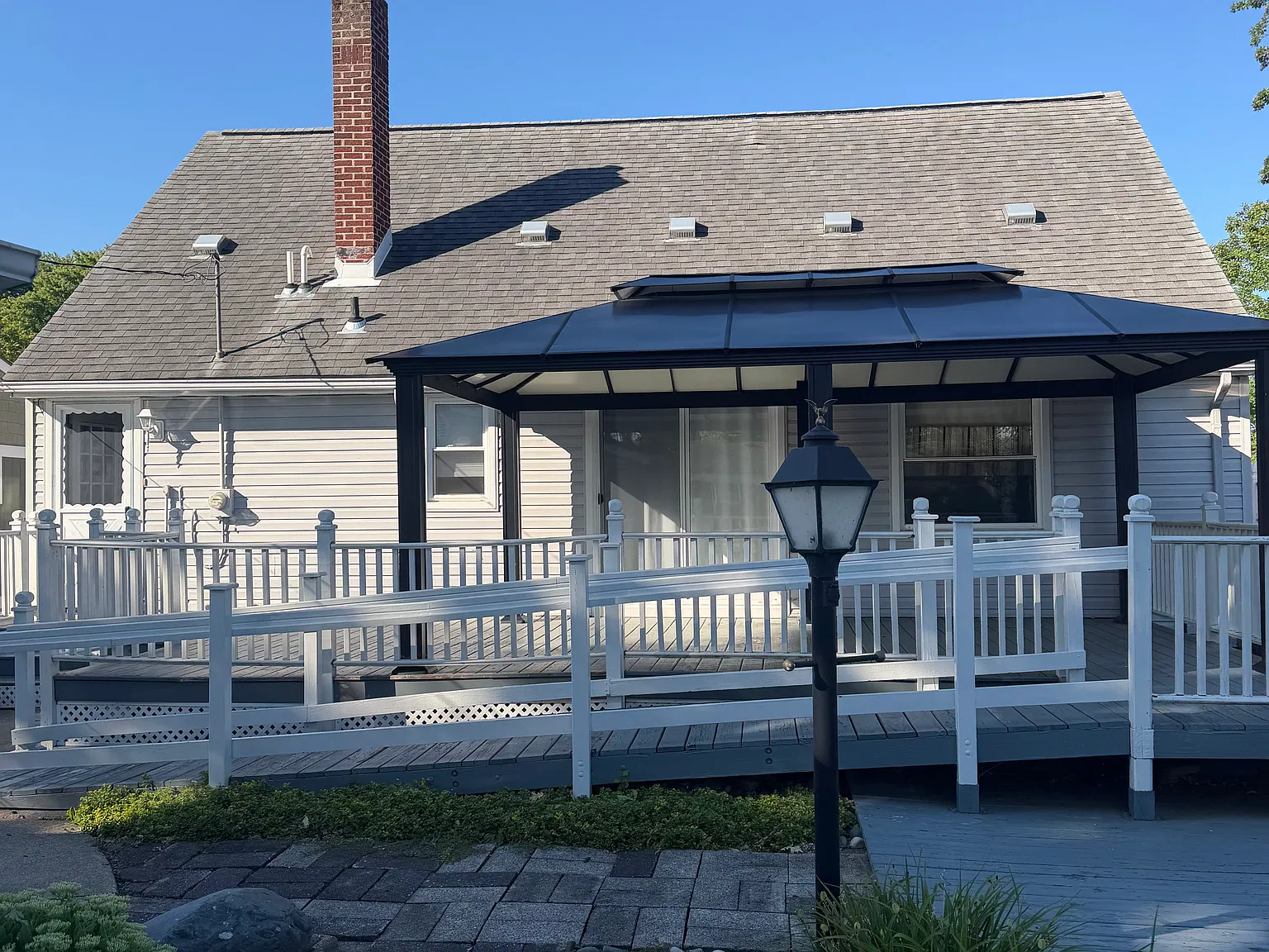 4 bed, 1394 sqft, $2,000 — Photo 4