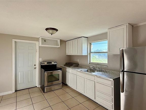 5th image of 1314 N Combee Rd #4