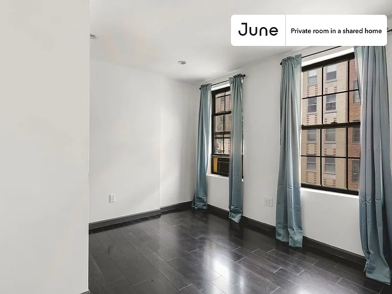 226 E 7th St #C — Photo 3