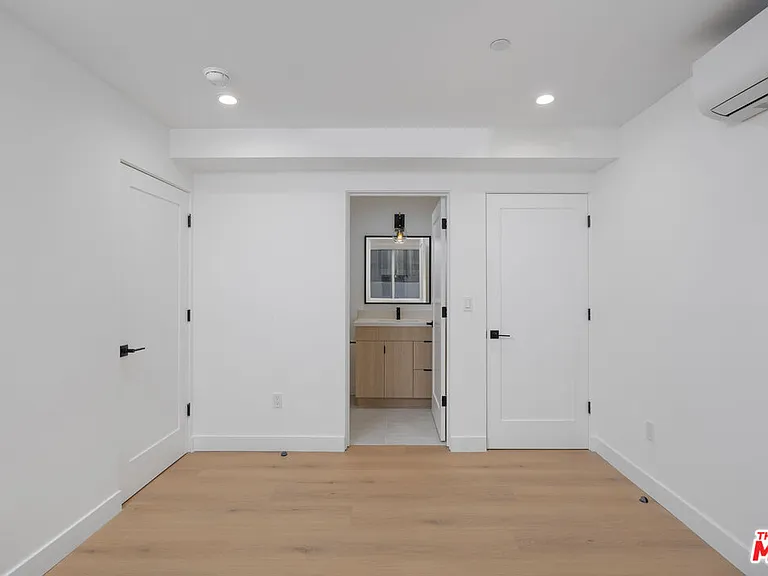 1332 Mohawk St #1/2 — Photo 10